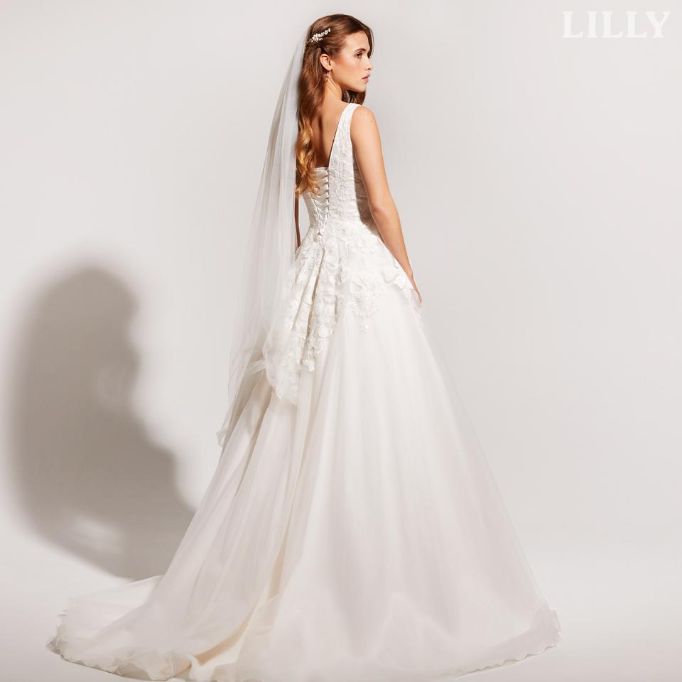 Weddingdress with carré neckline and lace back from Passions by LILLY
