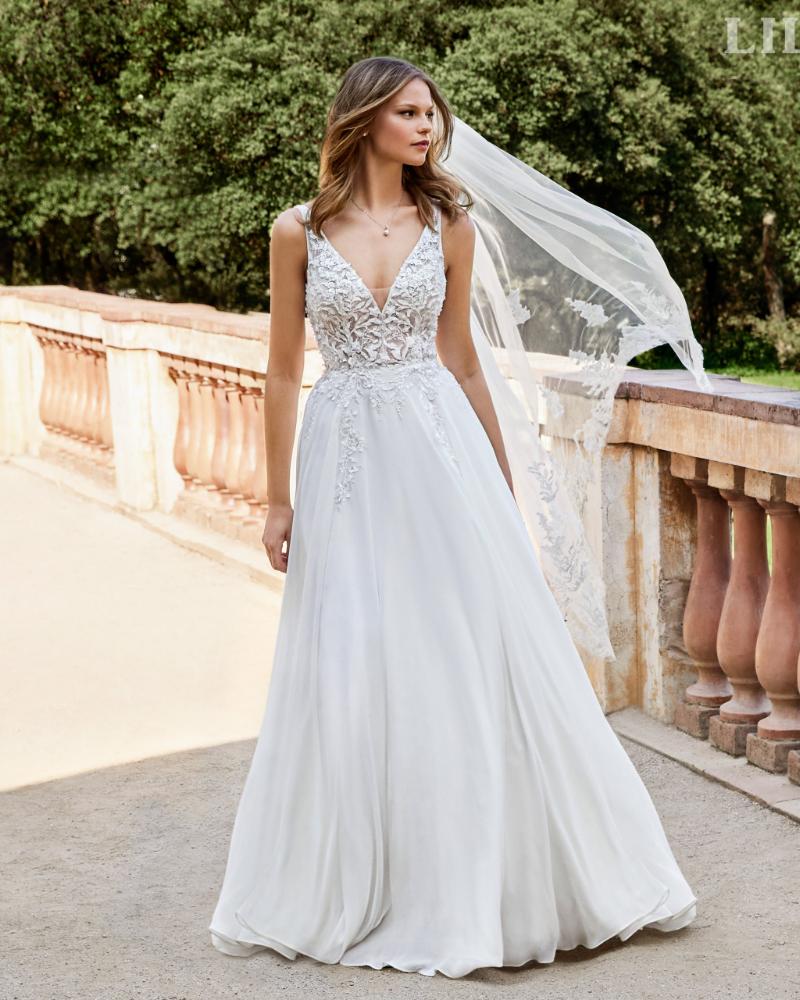 Flowing Bridalgowns and flowy weddingdresses | LILLY Flowing Bridalgowns and flowy weddingdresses | LILLY