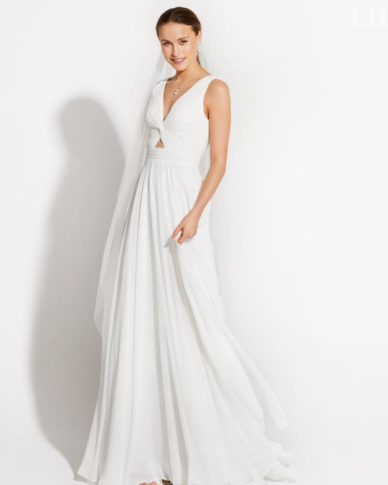 Flowing Bridalgowns and flowy weddingdresses | LILLY Flowing Bridalgowns and flowy weddingdresses | LILLY